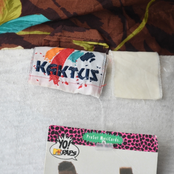 Vintage Floral & Geometric Print Windbreaker - Picture 6 of 7